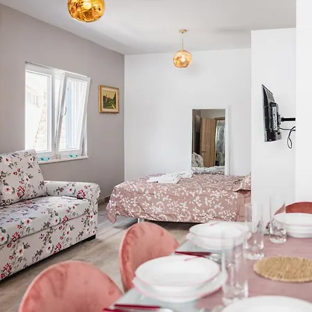 Apartament Sole & - *